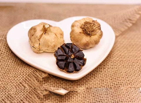 انواع سیر سیاه فرآوری شده طبیعی بدون افزودنی و مواد نگهدارنده